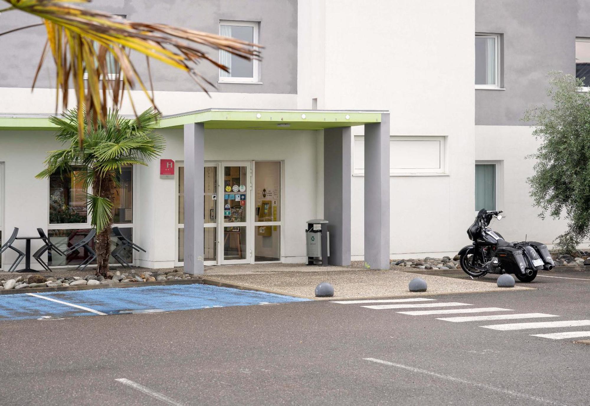 B&B Hotel Mont-De-Marsan Saint-Avit  Exterior photo